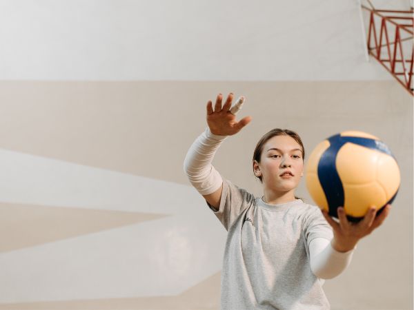 Jak grać w siatkówkę: Praktyczny przewodnik dla początkujących